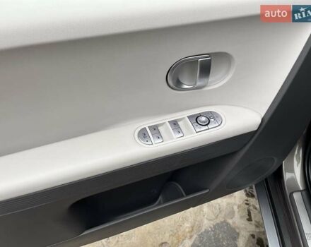 Серый Хендай Ioniq 5, объемом двигателя 0 л и пробегом 55 тыс. км за 24999 $, фото 37 на Automoto.ua