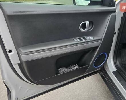 Серый Хендай Ioniq 5, объемом двигателя 0 л и пробегом 43 тыс. км за 24800 $, фото 10 на Automoto.ua