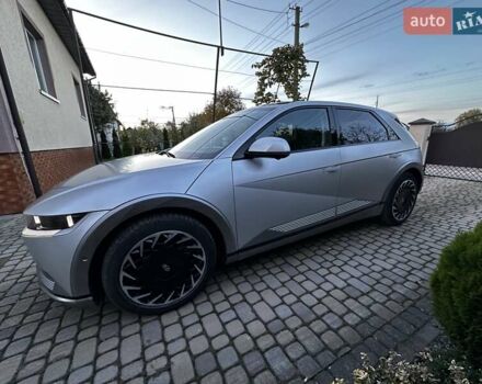 Серый Хендай Ioniq 5, объемом двигателя 0 л и пробегом 84 тыс. км за 31700 $, фото 6 на Automoto.ua