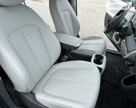 Серый Хендай Ioniq 5, объемом двигателя 0 л и пробегом 55 тыс. км за 29999 $, фото 30 на Automoto.ua