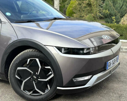 Серый Хендай Ioniq 5, объемом двигателя 0 л и пробегом 185 тыс. км за 23900 $, фото 5 на Automoto.ua