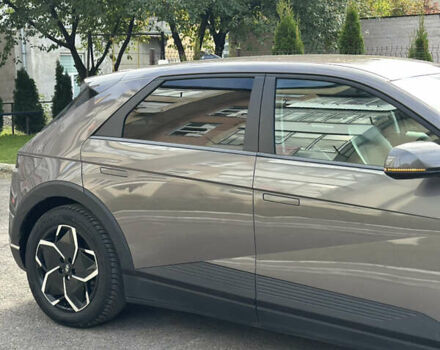 Серый Хендай Ioniq 5, объемом двигателя 0 л и пробегом 185 тыс. км за 23900 $, фото 33 на Automoto.ua