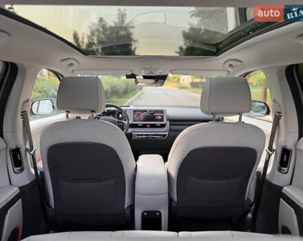 Серый Хендай Ioniq 5, объемом двигателя 0 л и пробегом 35 тыс. км за 29000 $, фото 29 на Automoto.ua