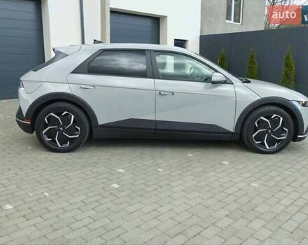 Сірий Хендай Ioniq 5, об'ємом двигуна 0 л та пробігом 49 тис. км за 26300 $, фото 4 на Automoto.ua