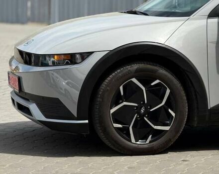 Сірий Хендай Ioniq 5, об'ємом двигуна 0 л та пробігом 56 тис. км за 26900 $, фото 4 на Automoto.ua