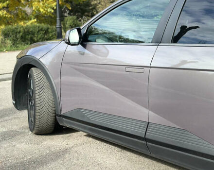 Серый Хендай Ioniq 5, объемом двигателя 0 л и пробегом 185 тыс. км за 23900 $, фото 40 на Automoto.ua