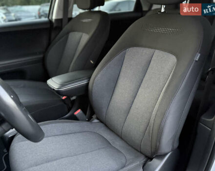 Сірий Хендай Ioniq 5, об'ємом двигуна 0 л та пробігом 66 тис. км за 22900 $, фото 47 на Automoto.ua