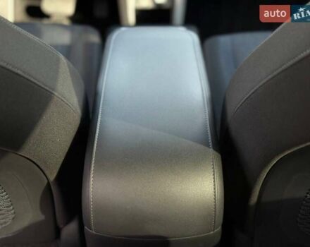 Серый Хендай Ioniq 5, объемом двигателя 0 л и пробегом 90 тыс. км за 23500 $, фото 45 на Automoto.ua