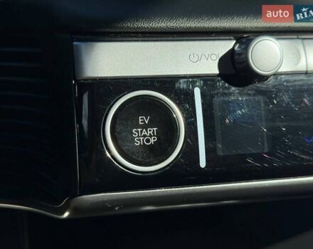 Серый Хендай Ioniq 5, объемом двигателя 0 л и пробегом 90 тыс. км за 23500 $, фото 55 на Automoto.ua