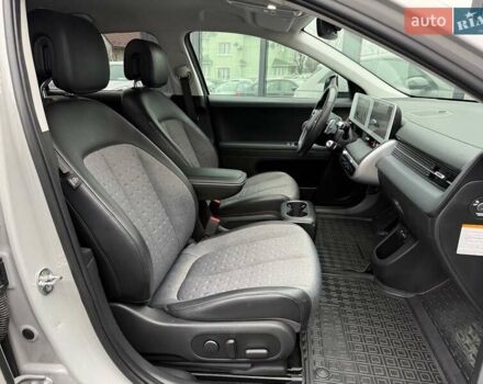 Сірий Хендай Ioniq 5, об'ємом двигуна 0 л та пробігом 43 тис. км за 29500 $, фото 25 на Automoto.ua