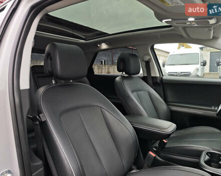 Серый Хендай Ioniq 5, объемом двигателя 0 л и пробегом 61 тыс. км за 29000 $, фото 70 на Automoto.ua