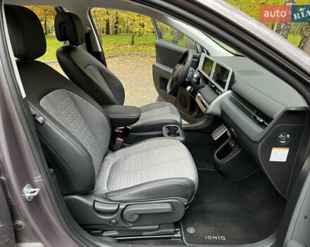 Хендай Ioniq 5 2022 в Тернополе на Automoto.ua Серый Хендай Ioniq 5, объемом двигателя 0 л и пробегом 62 тыс. км за 29800 $, фото 11 на Automoto.ua