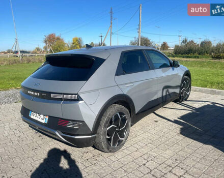 Серый Хендай Ioniq 5, объемом двигателя 0 л и пробегом 113 тыс. км за 23800 $, фото 2 на Automoto.ua
