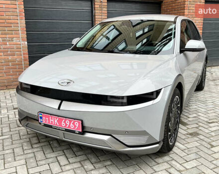 Серый Хендай Ioniq 5, объемом двигателя 0 л и пробегом 163 тыс. км за 22999 $, фото 8 на Automoto.ua