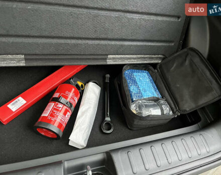 Хендай Ioniq 5 2022 в Тернополе на Automoto.ua Серый Хендай Ioniq 5, объемом двигателя 0 л и пробегом 62 тыс. км за 29800 $, фото 21 на Automoto.ua