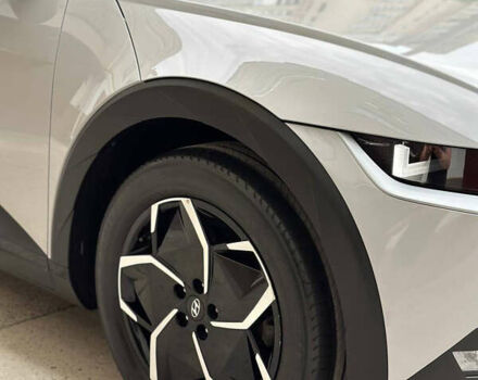 Серый Хендай Ioniq 5, объемом двигателя 0 л и пробегом 151 тыс. км за 22700 $, фото 114 на Automoto.ua
