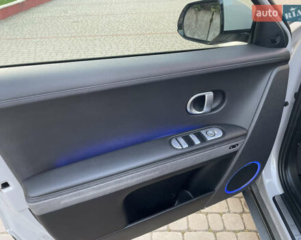 Хендай Ioniq 5 2022 в Дубно на Automoto.ua Серый Хендай Ioniq 5, объемом двигателя 0 л и пробегом 57 тыс. км за 29300 $, фото 24 на Automoto.ua