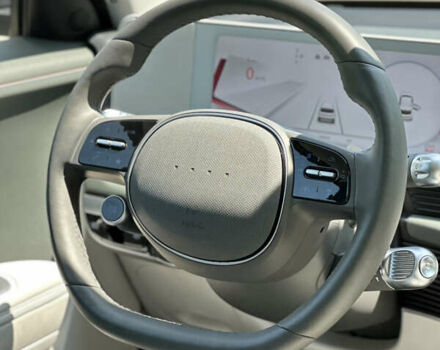 Серый Хендай Ioniq 5, объемом двигателя 0 л и пробегом 1 тыс. км за 27900 $, фото 6 на Automoto.ua