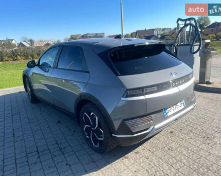 Серый Хендай Ioniq 5, объемом двигателя 0 л и пробегом 113 тыс. км за 23800 $, фото 3 на Automoto.ua