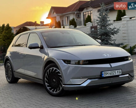 Серый Хендай Ioniq 5, объемом двигателя 0 л и пробегом 35 тыс. км за 29000 $, фото 1 на Automoto.ua