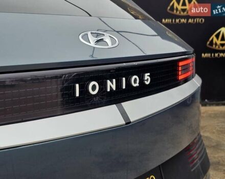 Серый Хендай Ioniq 5, объемом двигателя 0 л и пробегом 61 тыс. км за 26900 $, фото 8 на Automoto.ua