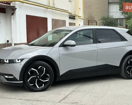 Серый Хендай Ioniq 5, объемом двигателя 0 л и пробегом 151 тыс. км за 22700 $, фото 21 на Automoto.ua