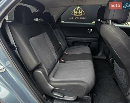 Серый Хендай Ioniq 5, объемом двигателя 0 л и пробегом 61 тыс. км за 26900 $, фото 13 на Automoto.ua