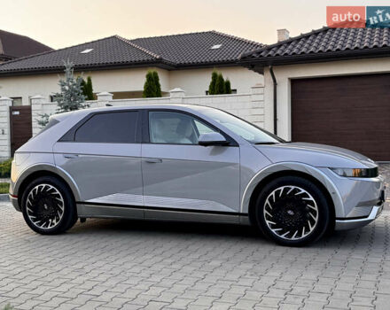 Серый Хендай Ioniq 5, объемом двигателя 0 л и пробегом 35 тыс. км за 29000 $, фото 4 на Automoto.ua