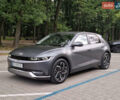 Серый Хендай Ioniq 5, объемом двигателя 0 л и пробегом 55 тыс. км за 27000 $, фото 3 на Automoto.ua