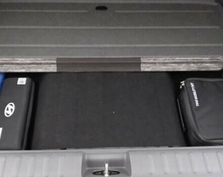 Сірий Хендай Ioniq 5, об'ємом двигуна 0 л та пробігом 17 тис. км за 35000 $, фото 13 на Automoto.ua