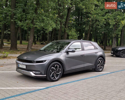 Серый Хендай Ioniq 5, объемом двигателя 0 л и пробегом 55 тыс. км за 27000 $, фото 2 на Automoto.ua