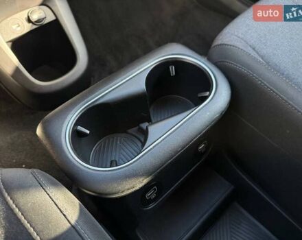 Серый Хендай Ioniq 5, объемом двигателя 0 л и пробегом 90 тыс. км за 23500 $, фото 61 на Automoto.ua