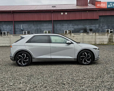 Серый Хендай Ioniq 5, объемом двигателя 0 л и пробегом 61 тыс. км за 29000 $, фото 7 на Automoto.ua