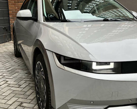 Серый Хендай Ioniq 5, объемом двигателя 0 л и пробегом 163 тыс. км за 22999 $, фото 9 на Automoto.ua