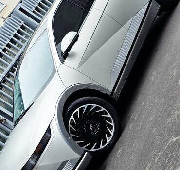 Серый Хендай Ioniq 5, объемом двигателя 0 л и пробегом 86 тыс. км за 26000 $, фото 11 на Automoto.ua