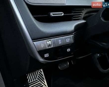 Серый Хендай Ioniq 5, объемом двигателя 0 л и пробегом 84 тыс. км за 31700 $, фото 26 на Automoto.ua
