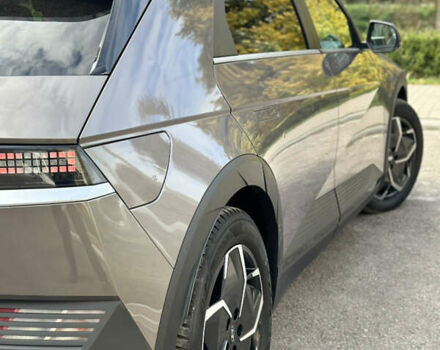 Серый Хендай Ioniq 5, объемом двигателя 0 л и пробегом 185 тыс. км за 23900 $, фото 26 на Automoto.ua