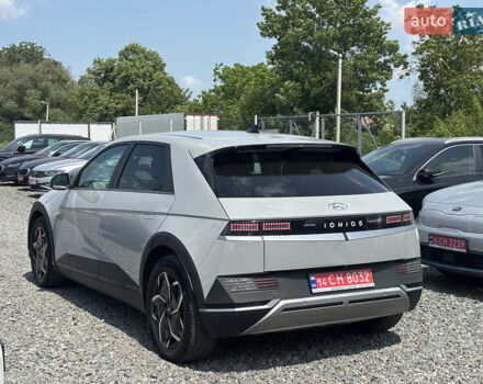 Серый Хендай Ioniq 5, объемом двигателя 0 л и пробегом 108 тыс. км за 23800 $, фото 5 на Automoto.ua