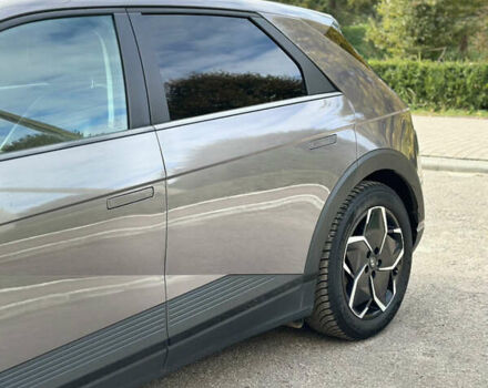 Серый Хендай Ioniq 5, объемом двигателя 0 л и пробегом 185 тыс. км за 23900 $, фото 19 на Automoto.ua