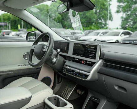 Сірий Хендай Ioniq 5, об'ємом двигуна 0 л та пробігом 50 тис. км за 30599 $, фото 29 на Automoto.ua