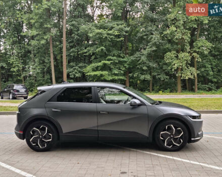 Серый Хендай Ioniq 5, объемом двигателя 0 л и пробегом 55 тыс. км за 27000 $, фото 6 на Automoto.ua