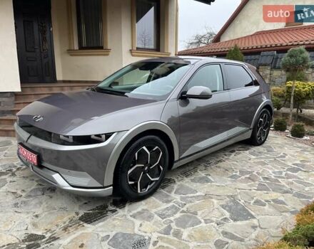 Серый Хендай Ioniq 5, объемом двигателя 0 л и пробегом 55 тыс. км за 24999 $, фото 4 на Automoto.ua