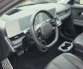 Серый Хендай Ioniq 5, объемом двигателя 0 л и пробегом 99 тыс. км за 29999 $, фото 32 на Automoto.ua