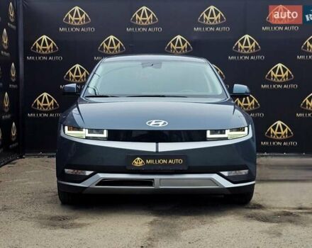 Серый Хендай Ioniq 5, объемом двигателя 0 л и пробегом 61 тыс. км за 26900 $, фото 1 на Automoto.ua