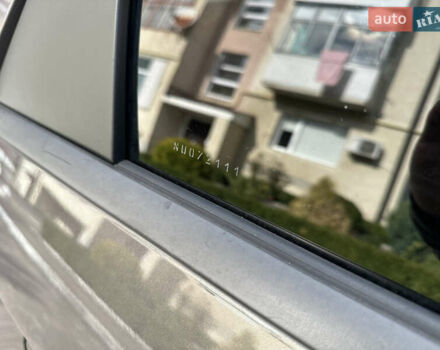 Серый Хендай Ioniq 5, объемом двигателя 0 л и пробегом 185 тыс. км за 23900 $, фото 49 на Automoto.ua