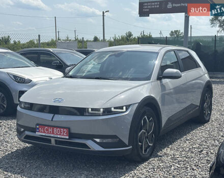 Серый Хендай Ioniq 5, объемом двигателя 0 л и пробегом 108 тыс. км за 23800 $, фото 4 на Automoto.ua