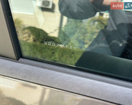 Серый Хендай Ioniq 5, объемом двигателя 0 л и пробегом 185 тыс. км за 23900 $, фото 48 на Automoto.ua