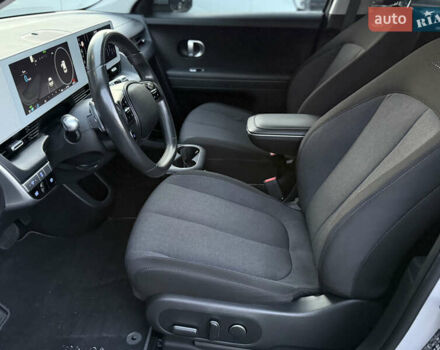 Сірий Хендай Ioniq 5, об'ємом двигуна 0 л та пробігом 66 тис. км за 22900 $, фото 43 на Automoto.ua