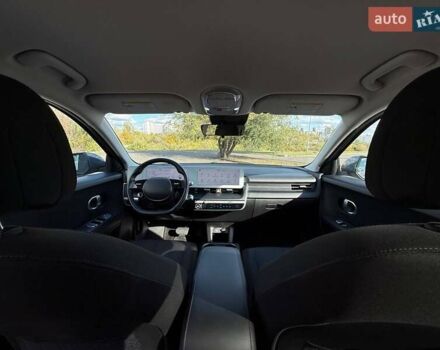Серый Хендай Ioniq 5, объемом двигателя 0 л и пробегом 90 тыс. км за 23500 $, фото 40 на Automoto.ua