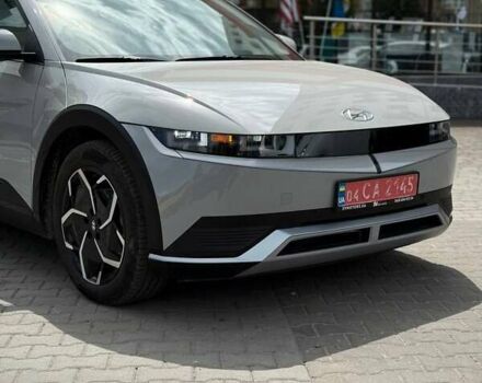 Серый Хендай Ioniq 5, объемом двигателя 0 л и пробегом 56 тыс. км за 26900 $, фото 1 на Automoto.ua